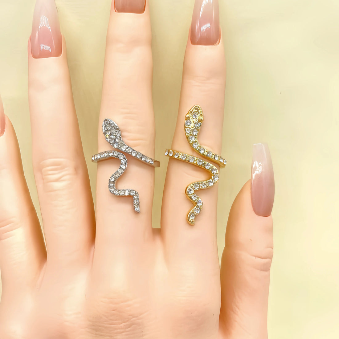 1 Piece Of Fashionable Classic Micro-Set Zircon Snake-Shaped Wrapped Women&