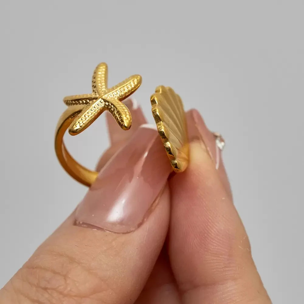Coastal Charm Gold Ring featuring a starfish design and scallop shell detail, crafted in gold | Oria Jewel