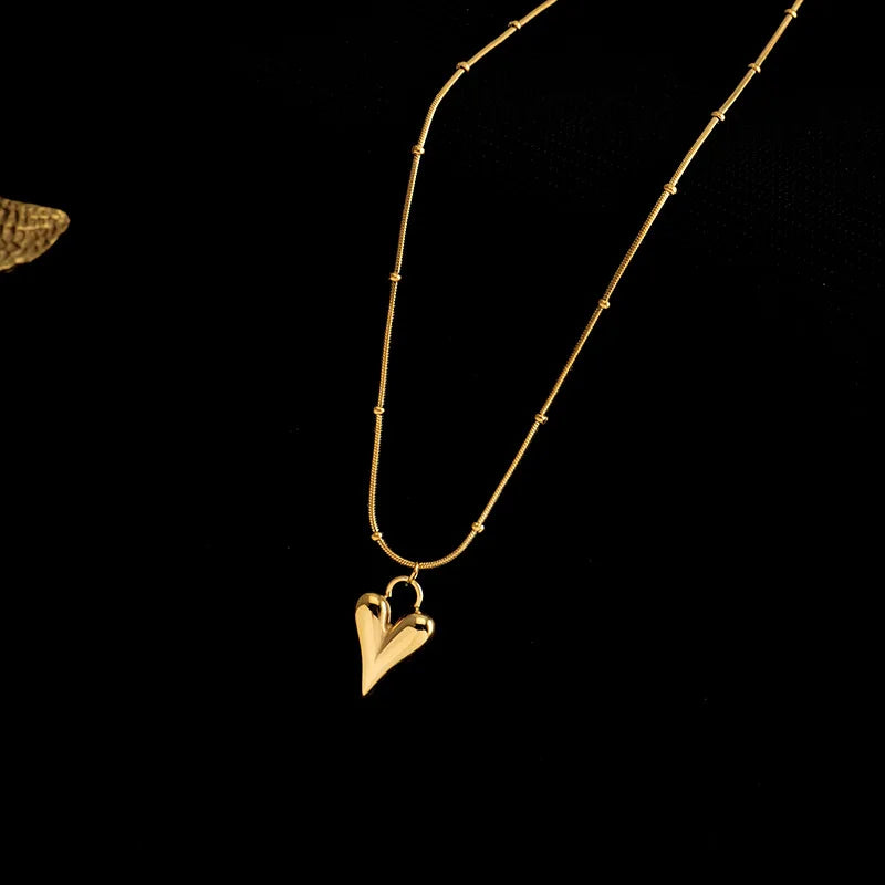 Classic Heart Pendant Necklace - Oria Jewel