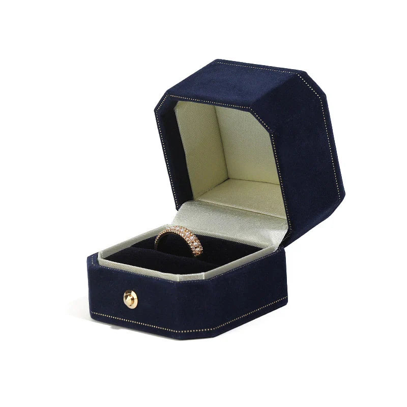 Jewelry Boxes & Organizers Collection
