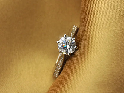 Luxury 925 Sterling Silver Classic Ring for Women Six claw jewelry simple 70ct diamond ring imitation diamond women&
