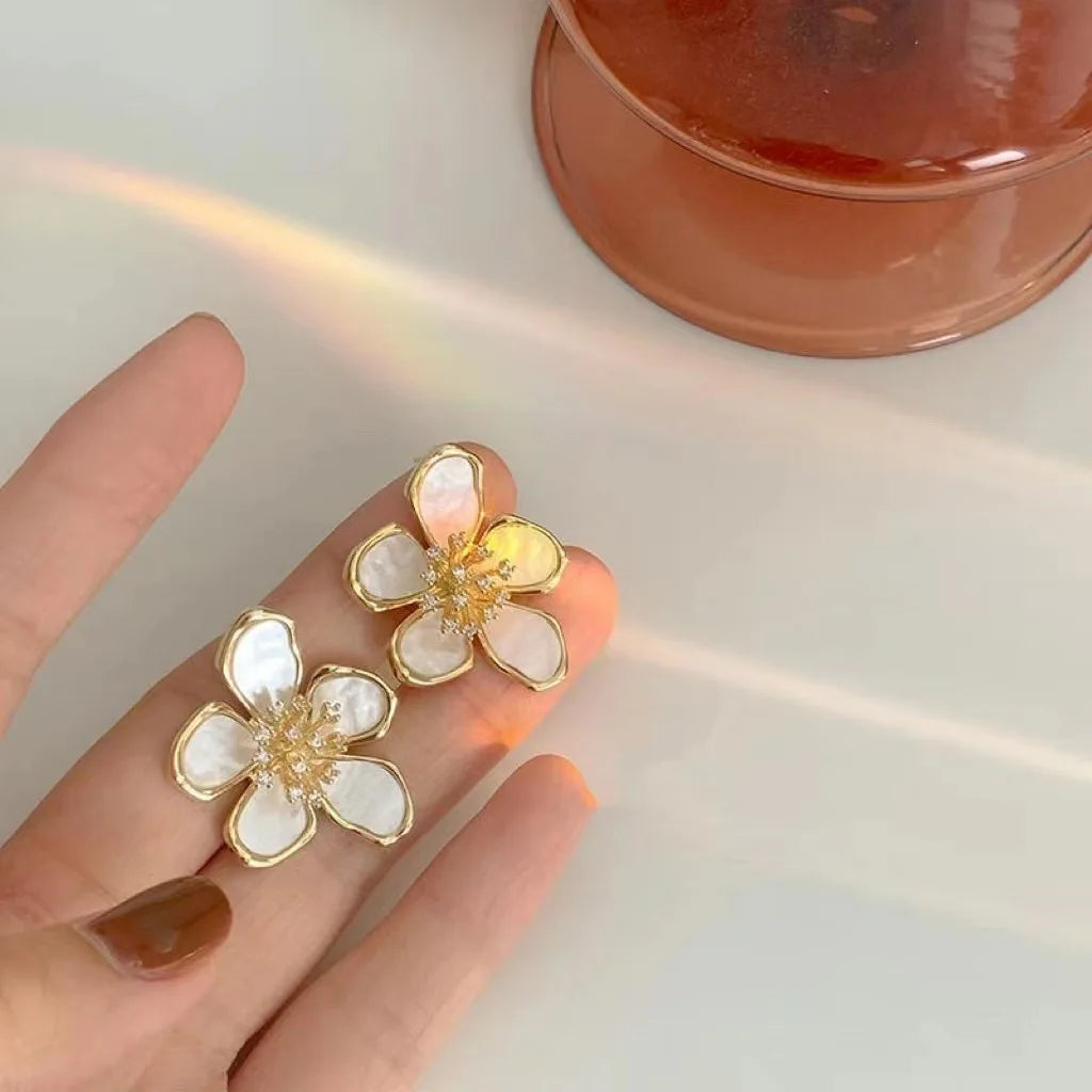 ZAKOL Crystal Flower Earrings - Oria Jewel