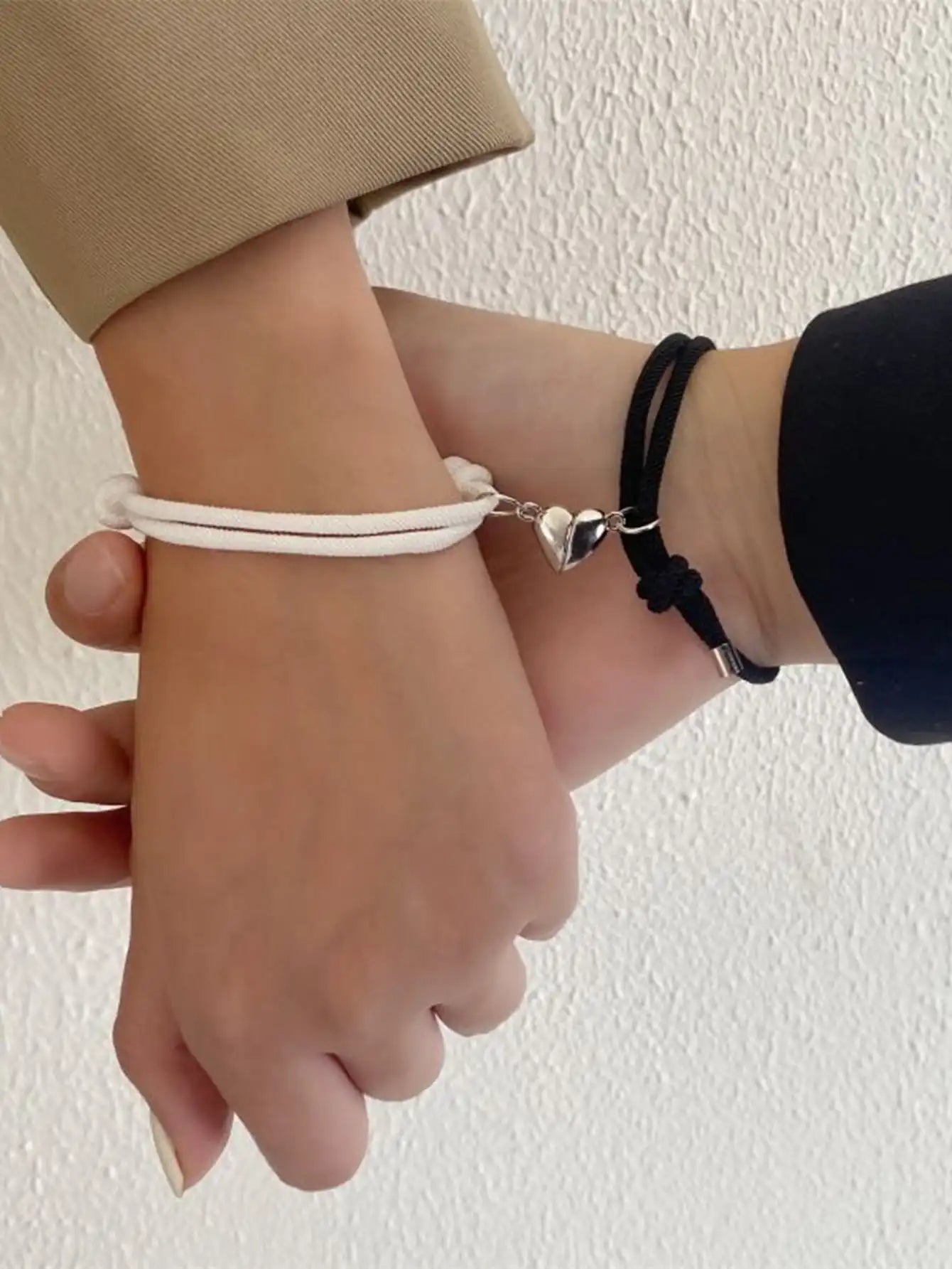 Magnetic Heart Bracelet - Oria Jewel