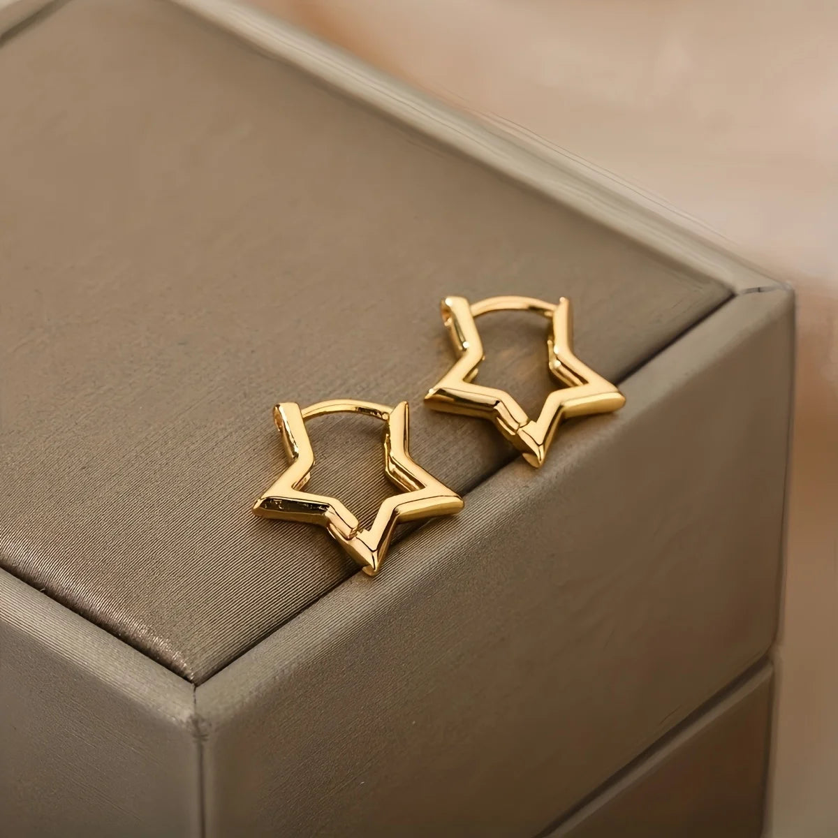 Star Hoop Earrings - Oria Jewel