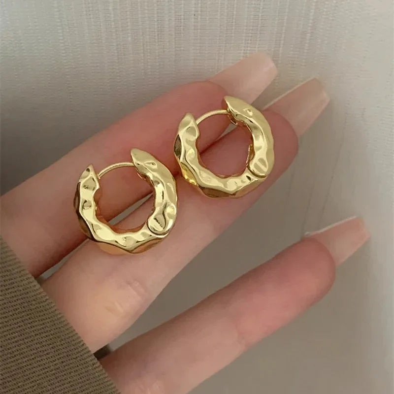 Smooth Metal Hoop Earrings - Oria Jewel