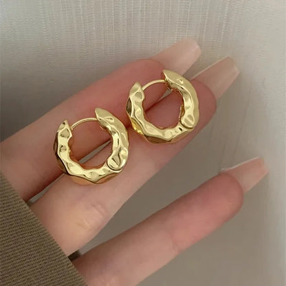 Smooth Metal Hoop Earrings - Oria Jewel