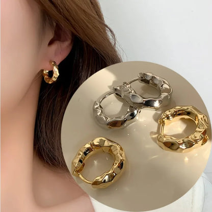 Smooth Metal Hoop Earrings - Oria Jewel
