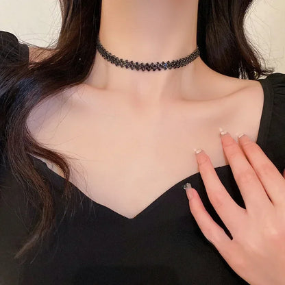 Luxury Rhinestone Choker Necklace – Geometric Crystal Statement - Oria Jewel