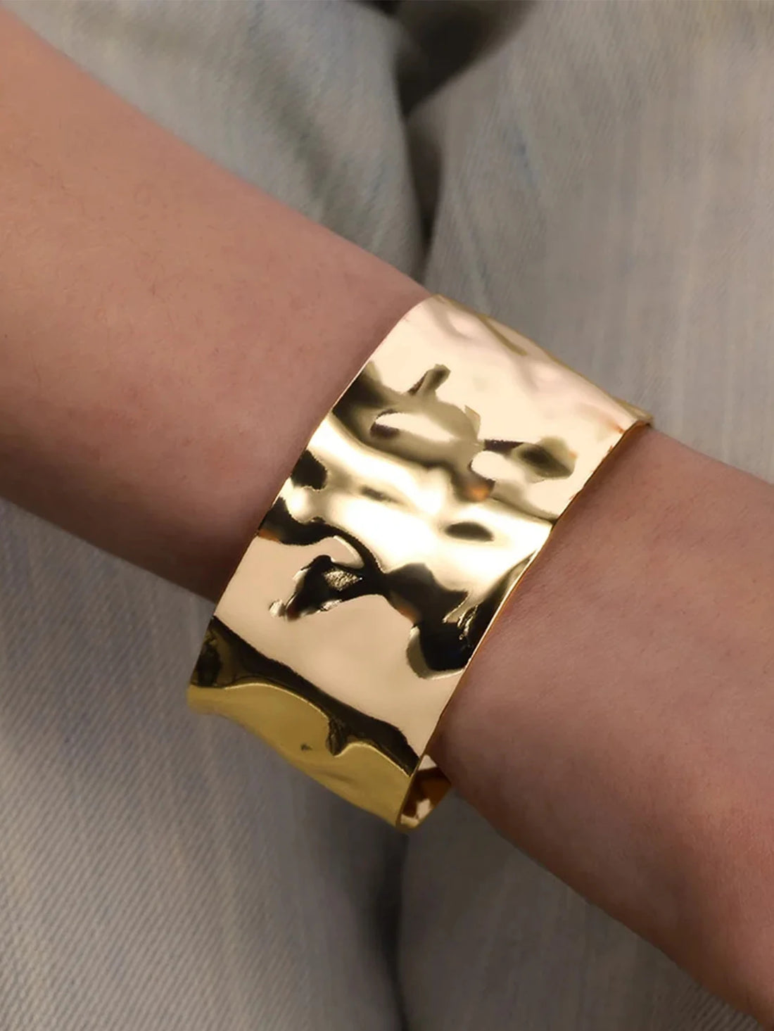 Gold Classic Cuff Bracelet - Oria Jewel