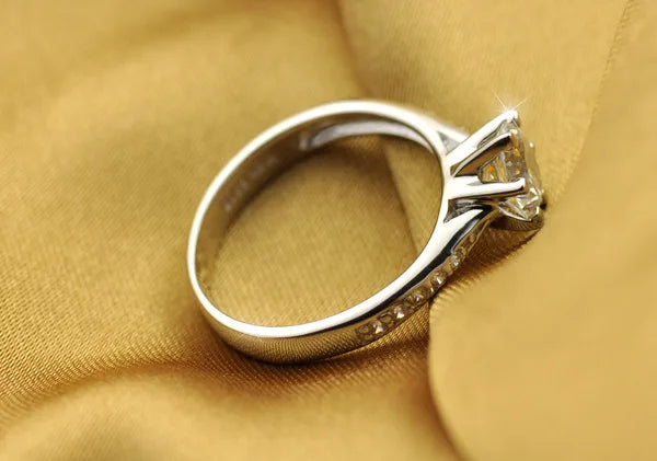 Luxury 925 Sterling Silver Classic Ring for Women Six claw jewelry simple 70ct diamond ring imitation diamond women&