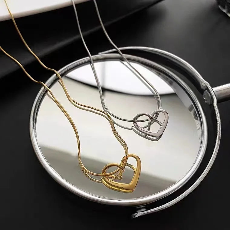 Trendy Heart Pendant Necklace - Oria Jewel