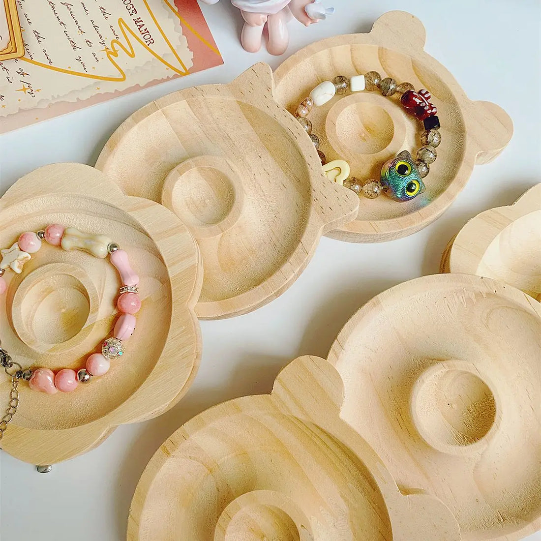 bracelet bead design board with beads arranged neatly | Oria Jewel