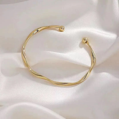 2025 New Fashion Creative Unique Design Style Minimalist Geometric Bending Shape Adjustable Bracelet, Suitable For Mothers to Se - Oria Jewel