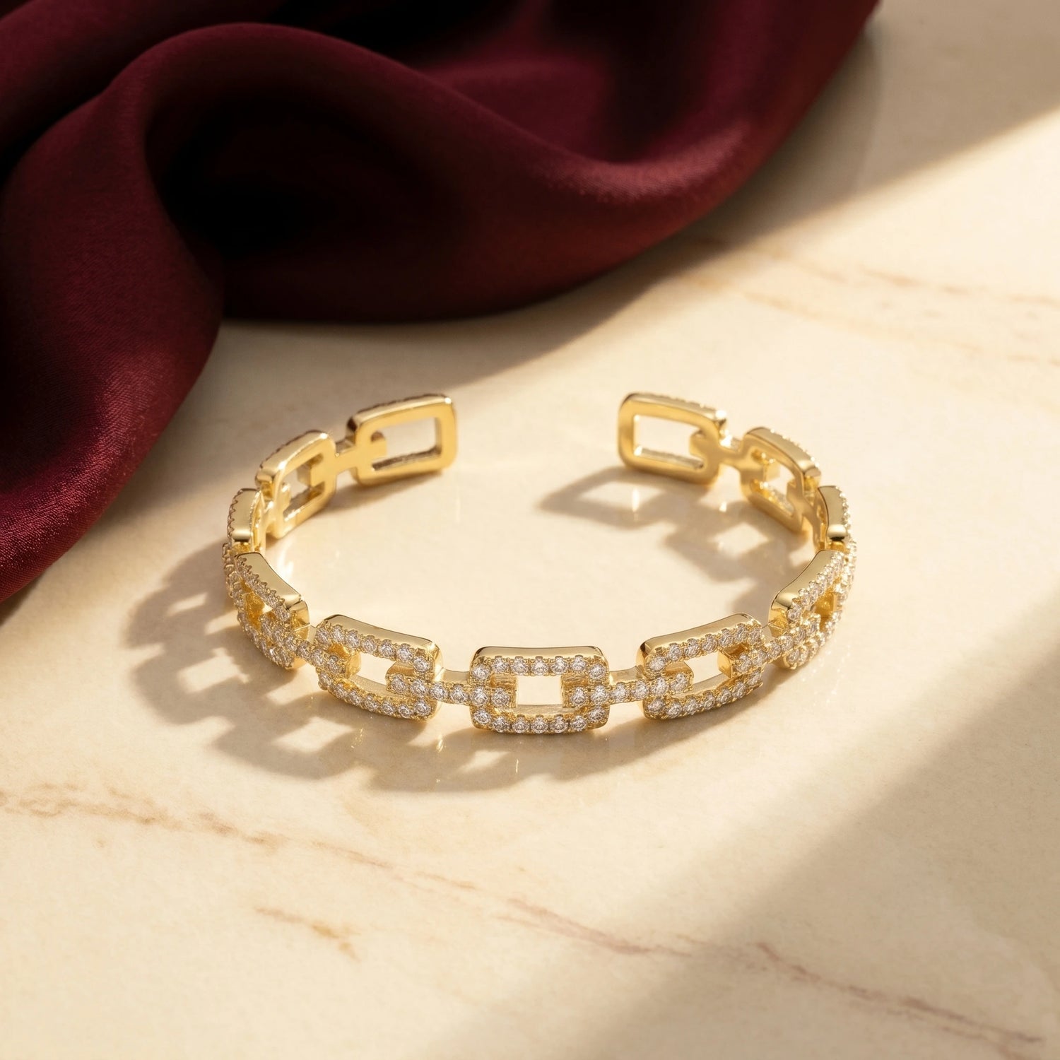 Veluxa Pavé Link Cuff